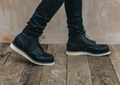 8849 Classic Moc Toe Boots In Black Prairie 5 8849 Classic Moc Toe Boots In Black Prairie -Burford Garden Sale 8849 Classic Moc Toe Boots in Black Prairie DSC 9001