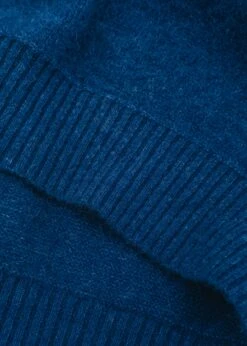 American Vintage Vitow Pullover In Bleu Royal -Burford Garden Sale American Vintage Vitow Pullover in Bleu Royal DSCF4631