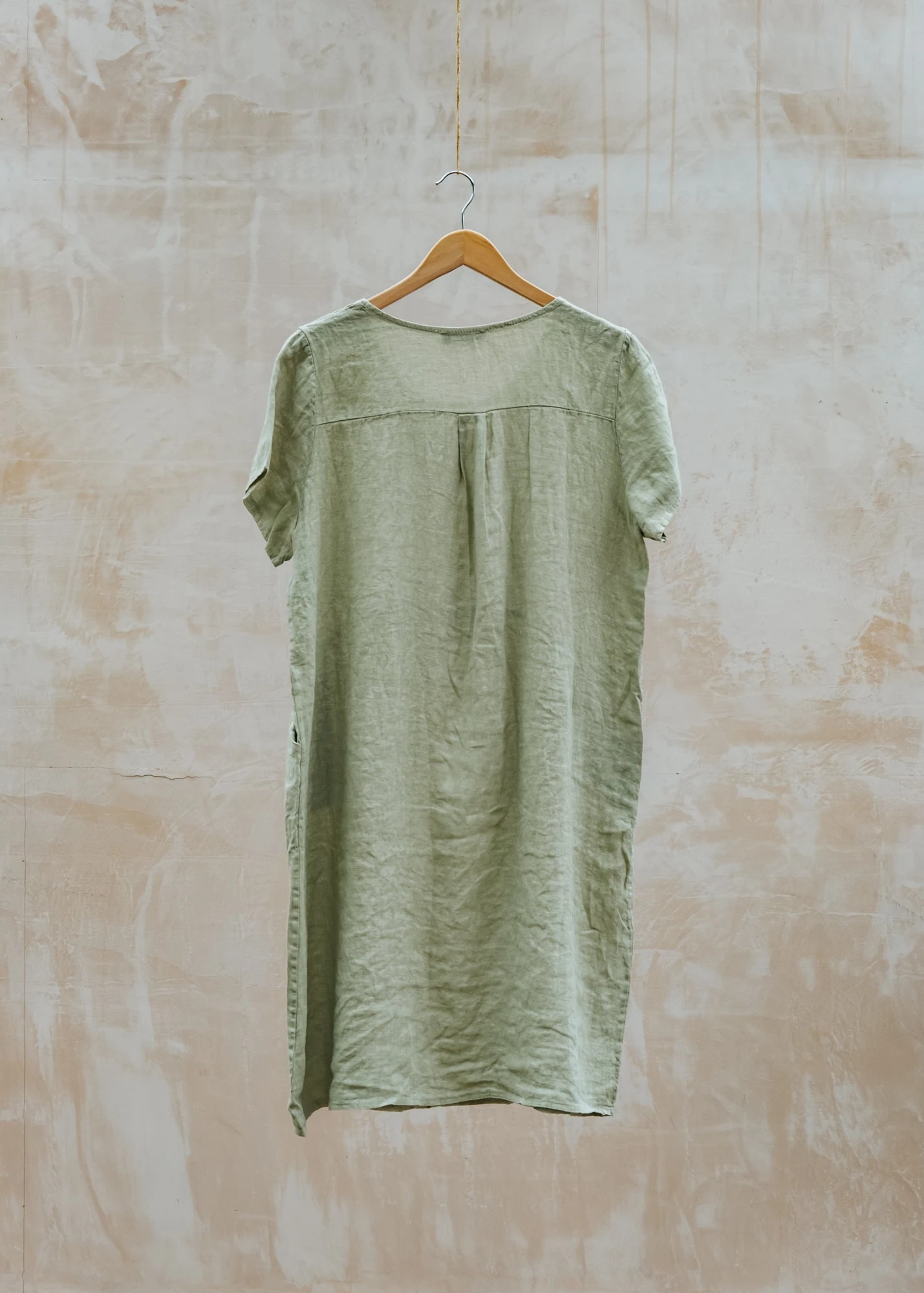 Round Neck Dress With Pockets In Leek - Image 2