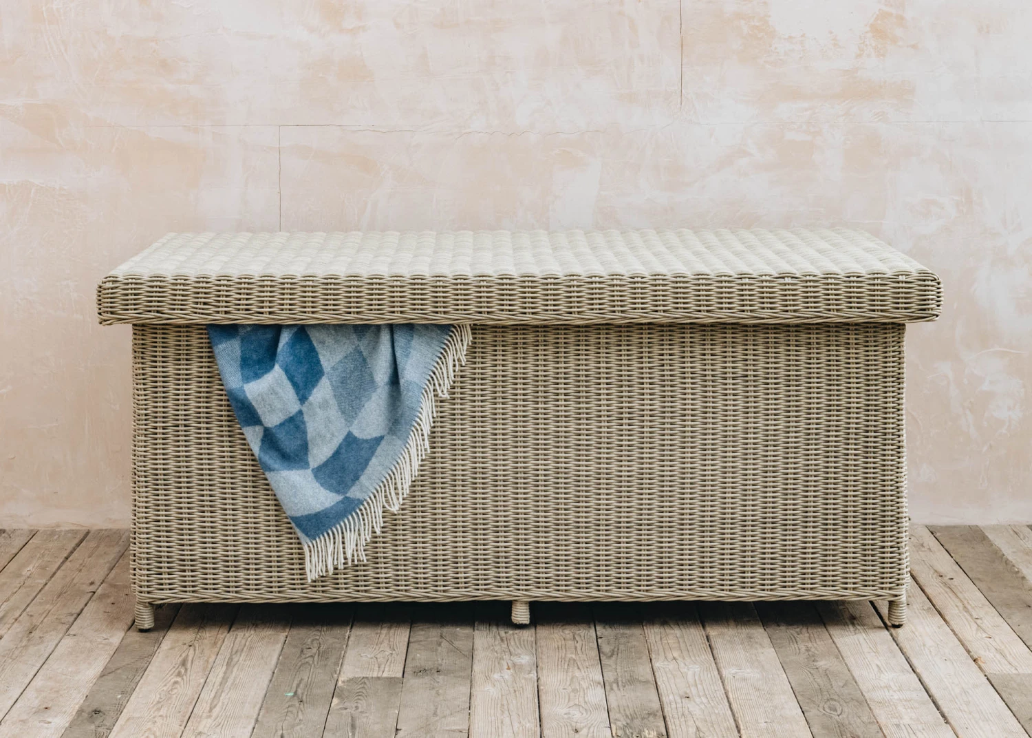 Barley Large Cushion Box 1 Barley Large Cushion Box