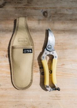Daikiba Secateurs With Canvas Pouch