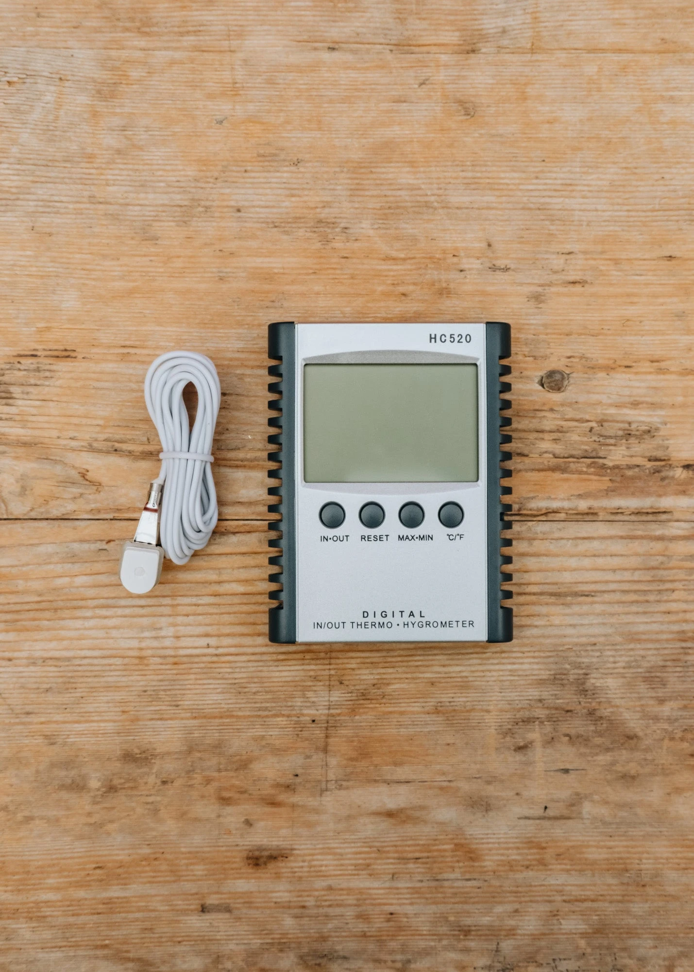 Digital Min/Max Thermometer And Hygrometer 1 Digital Min/Max Thermometer And Hygrometer