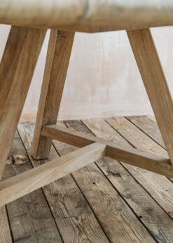 Anton Round Table In Natural Grey -Burford Garden Sale Gommaire Anton Round Table in Natural Grey 488A3337