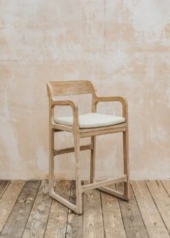 Sally Teak Bar Chair In Natural Grey With Bouclé Cushion -Burford Garden Sale Gommaire Sally Teak Bar Chair with Boucle Cushion DSCF5294