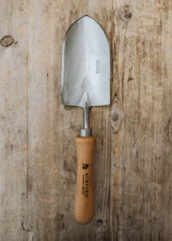 Kappe Trowel With Cherry Handle