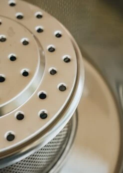 XL Grill In Red -Burford Garden Sale Lotus XL Grill DSCF1064