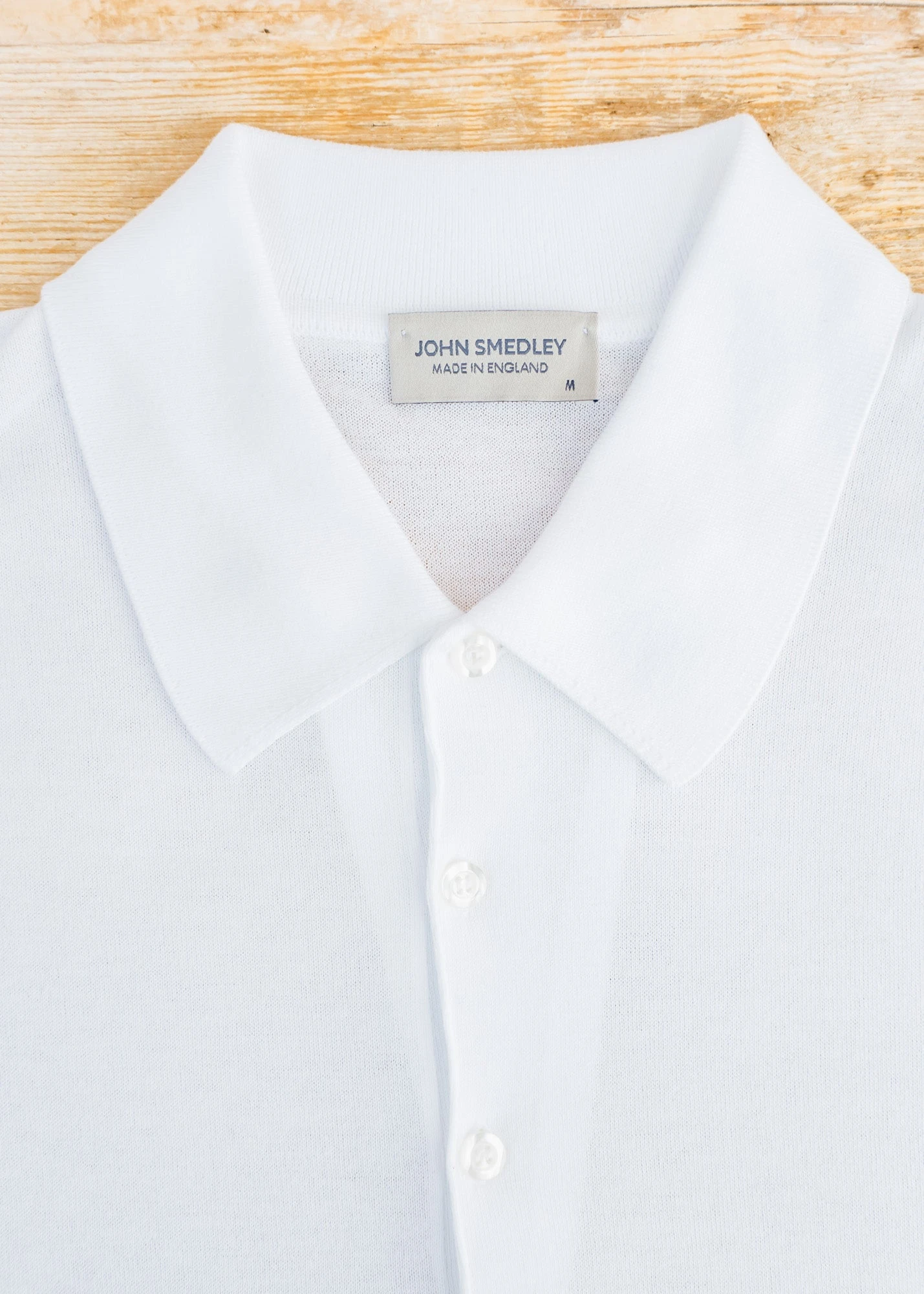 JOHN SMEDLEY Isis Short Sleeved 30s Collar Polo Shirt In White 3 JOHN SMEDLEY Isis Short Sleeved 30s Collar Polo Shirt In White - Image 3