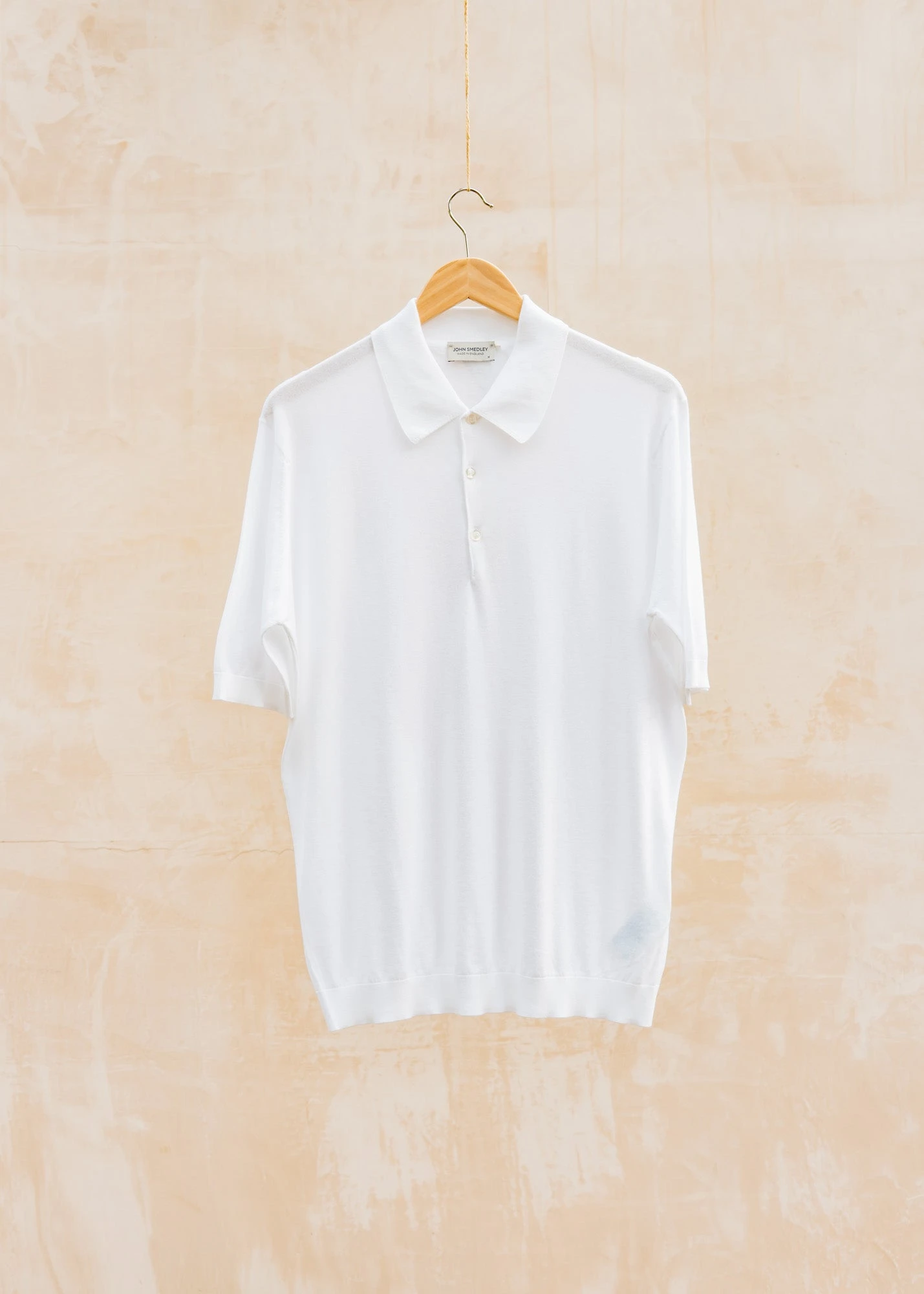 JOHN SMEDLEY Isis Short Sleeved 30s Collar Polo Shirt In White 1 JOHN SMEDLEY Isis Short Sleeved 30s Collar Polo Shirt In White